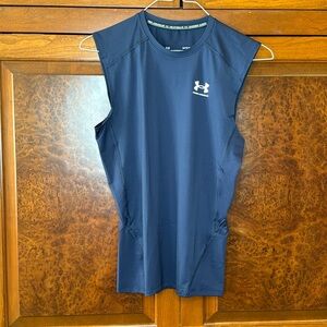 Under armor men’s L navy compression heatgear football shell, NWT, perfect cond